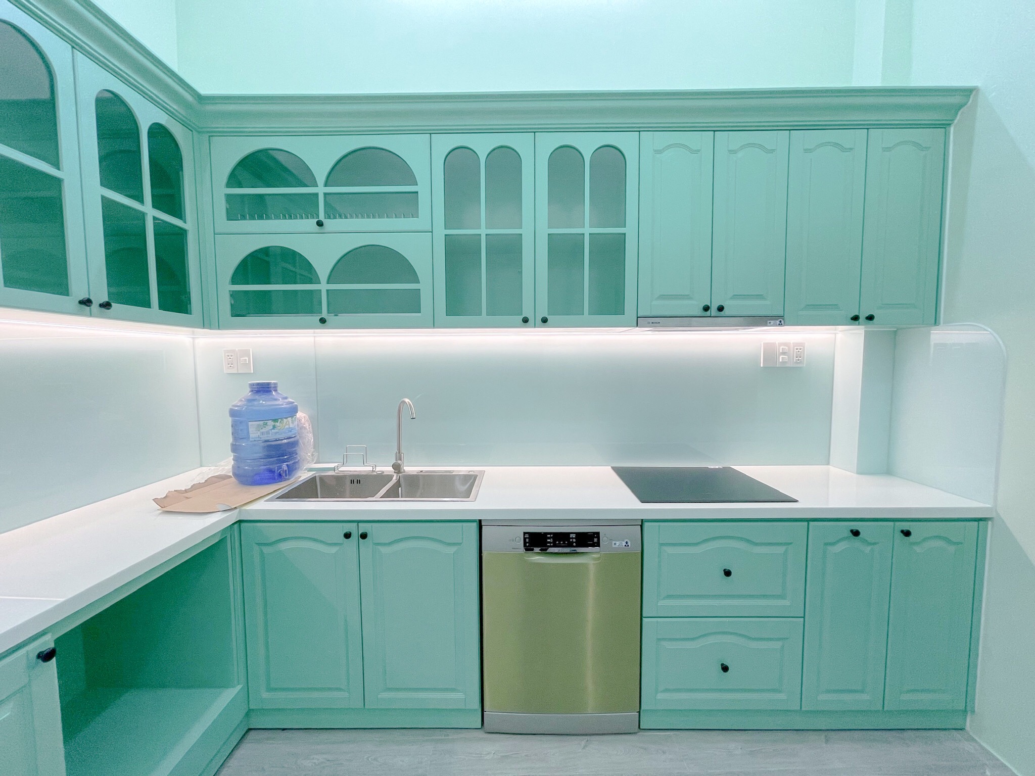 Hình ảnh thực tế tủ bếp gỗ công nghiệp 02